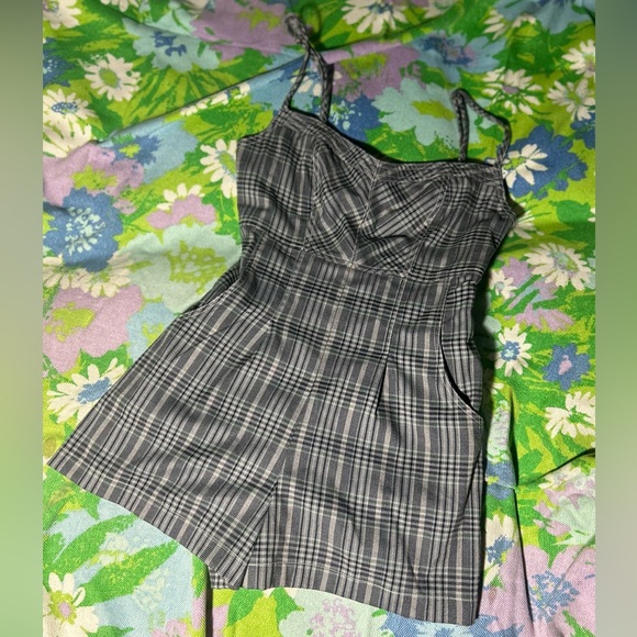 NWT UO plaid lace up corset back romper with adjustable corseted back - Picture 3 of 10